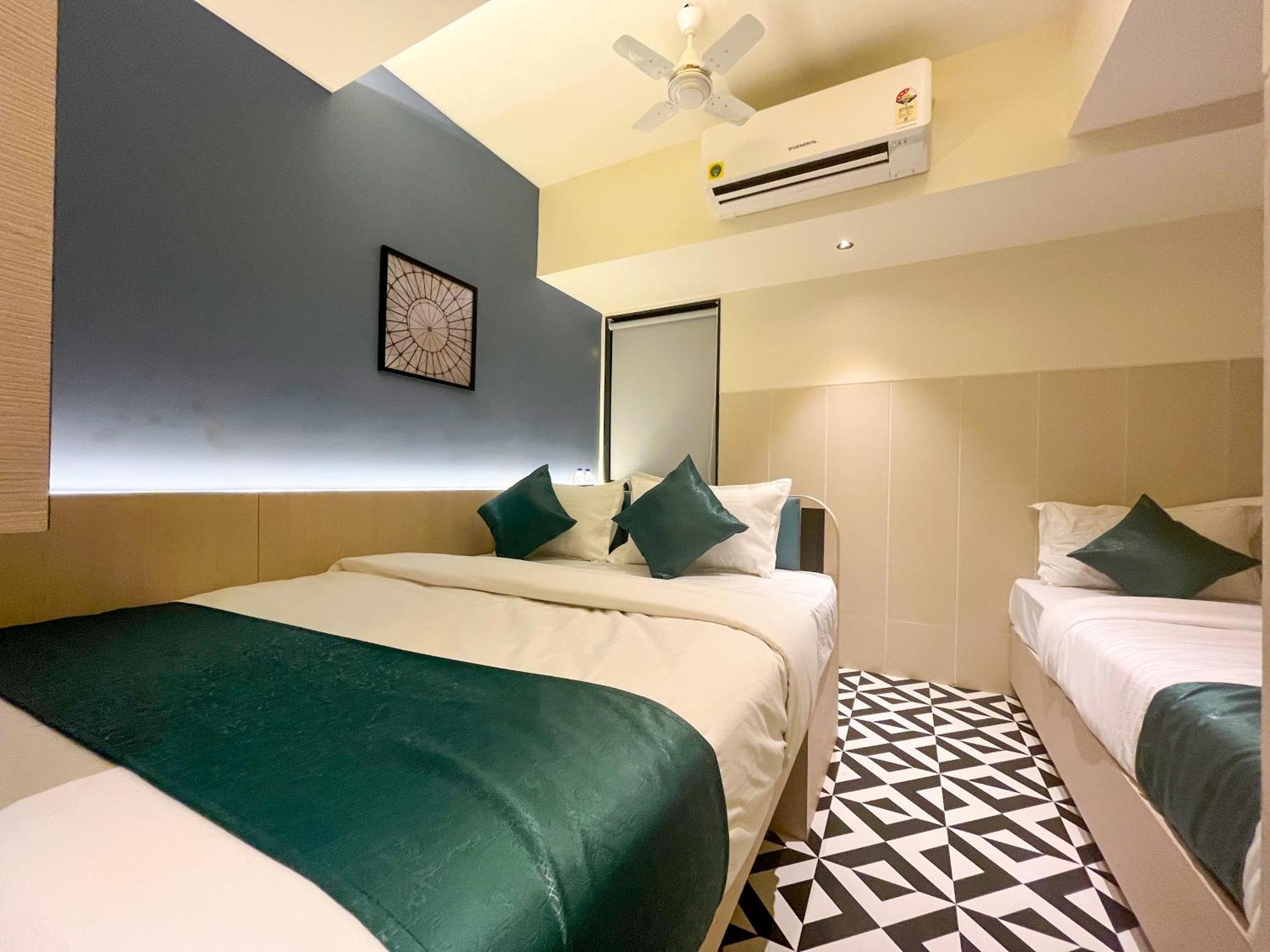 Bandra 3*
